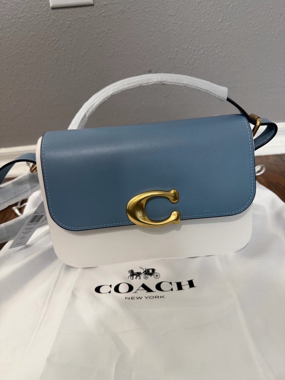 NWT Coach Sage Shoulder Bag in Bluebell color with Gold hardware